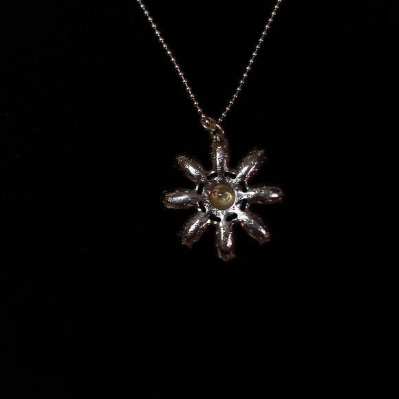 Betsey Johnson Floral Daisy Pendant Necklace Retro Fairy Cottagecore Farmhouse - Picture 3 of 8